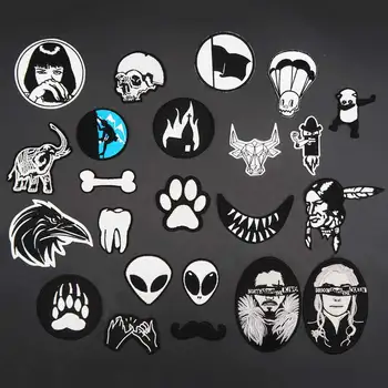 Alb și negru Craniu Mic Broderie Punk Motociclist Patch-uri de Haine Autocolante Accesorii de Îmbrăcăminte Insigna